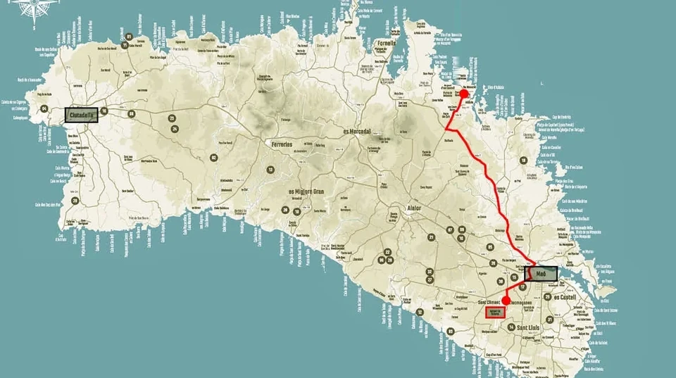 Mapa de Menorca con la ubicación de Coves Noves y la ruta desde el aeropuerto